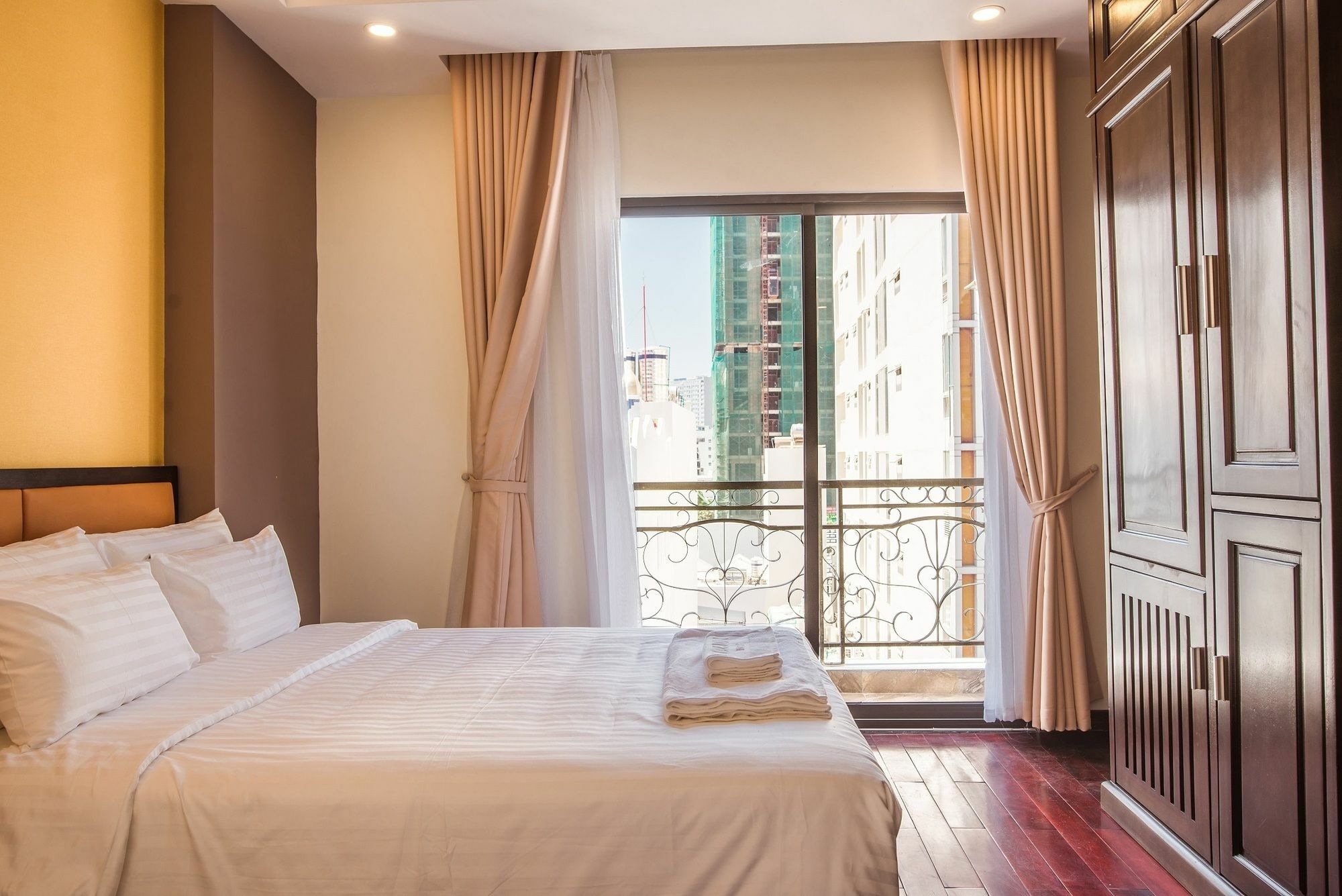Aladin Hotel Nha Trang Esterno foto